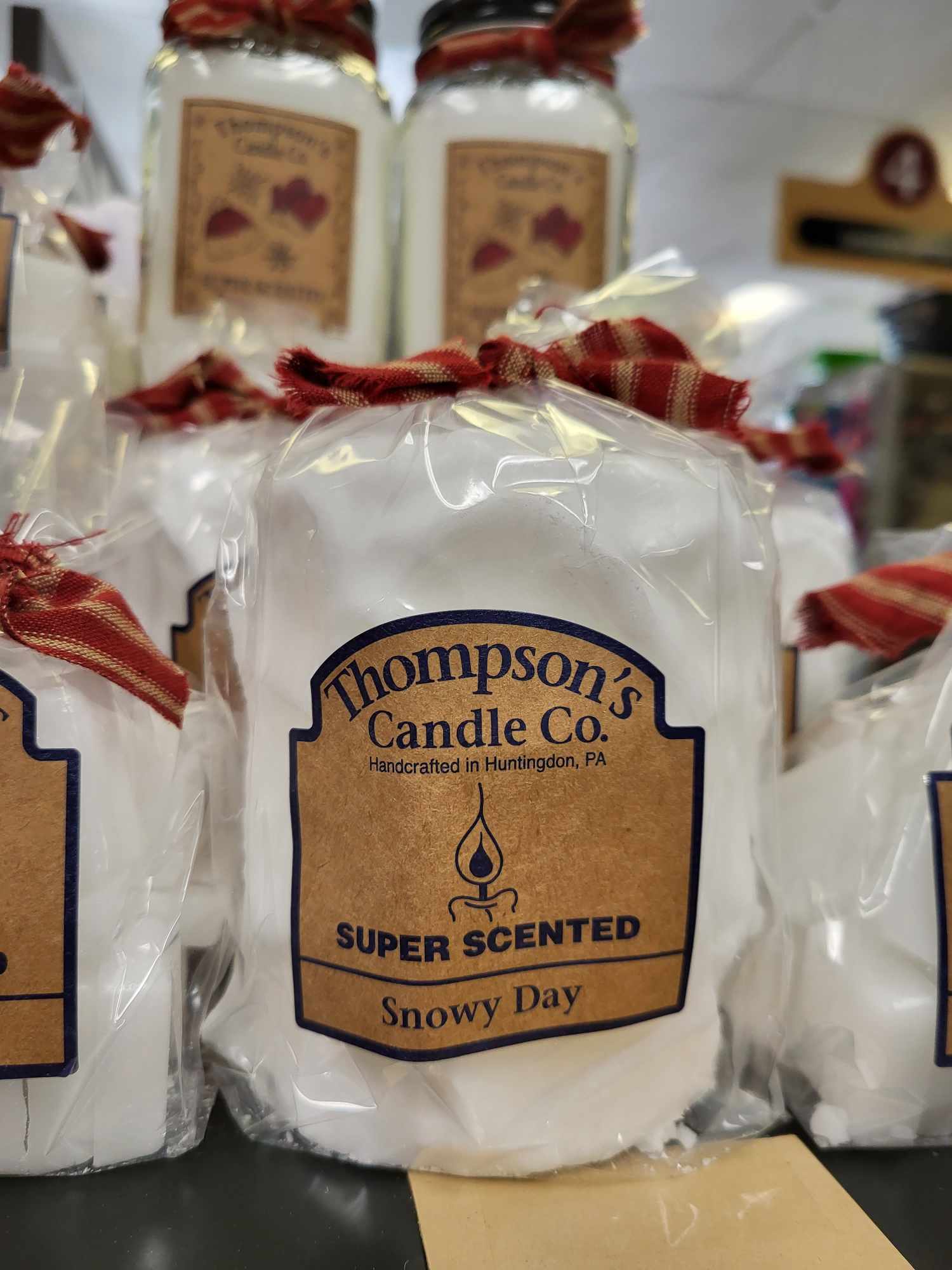 Thompson's Candle Co. Snowy Day Pillar