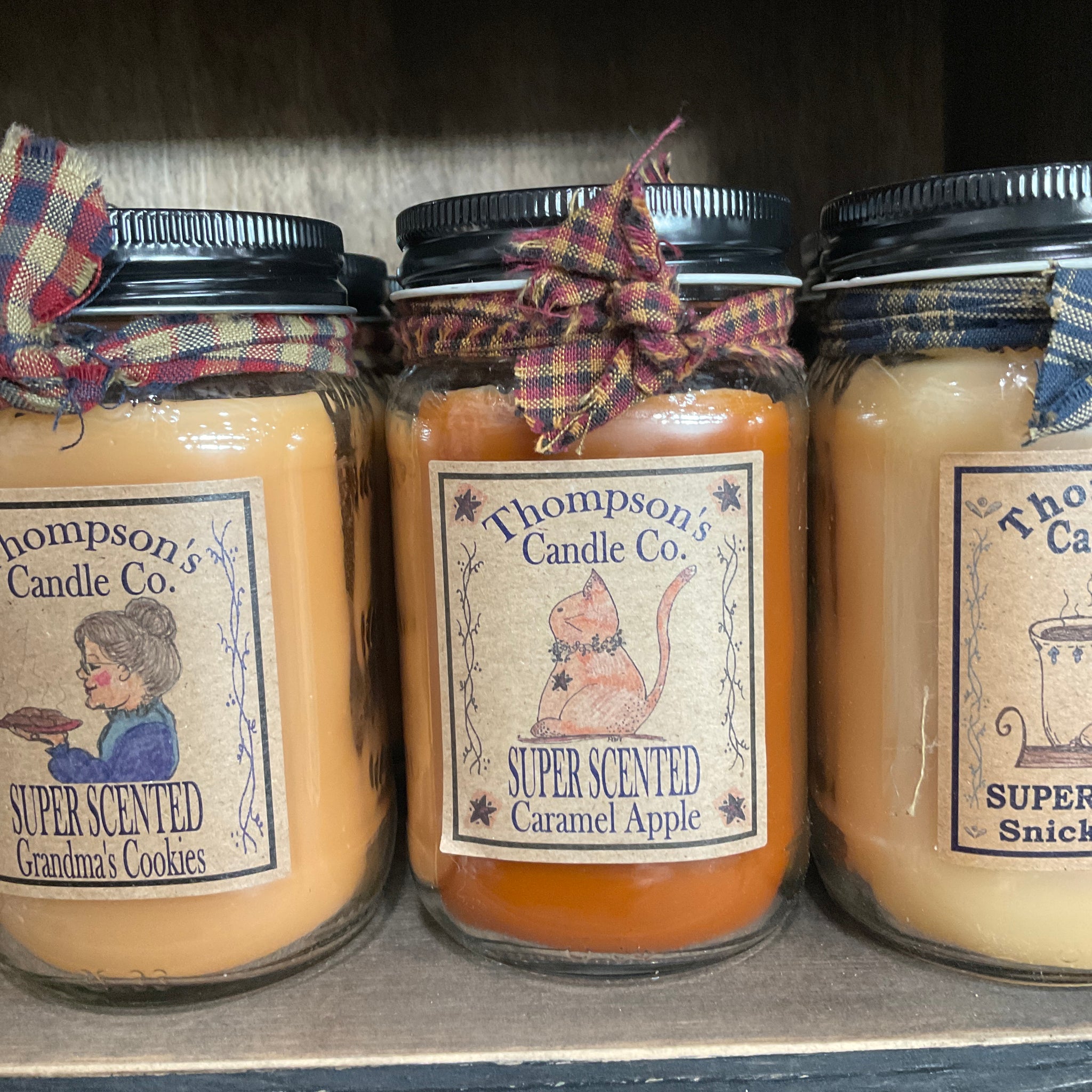 Thompson's Candle Co. 12 OZ Mason Jar Candles- Caramel Apple