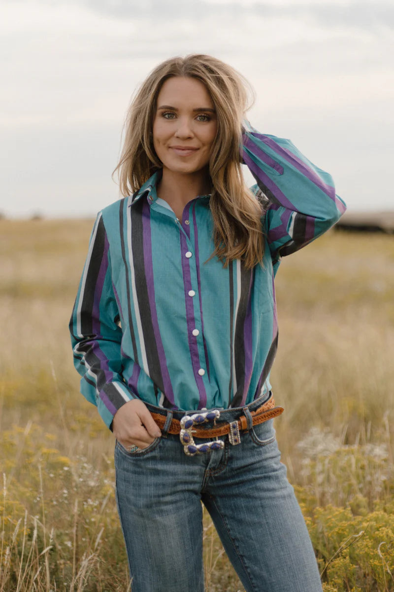 Sterling Kreek Ladies Gotta Be Me Button Up Shirt